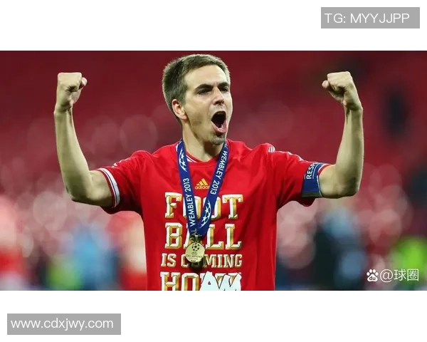 足球明星年轻当队长的年龄揭秘与成就分析